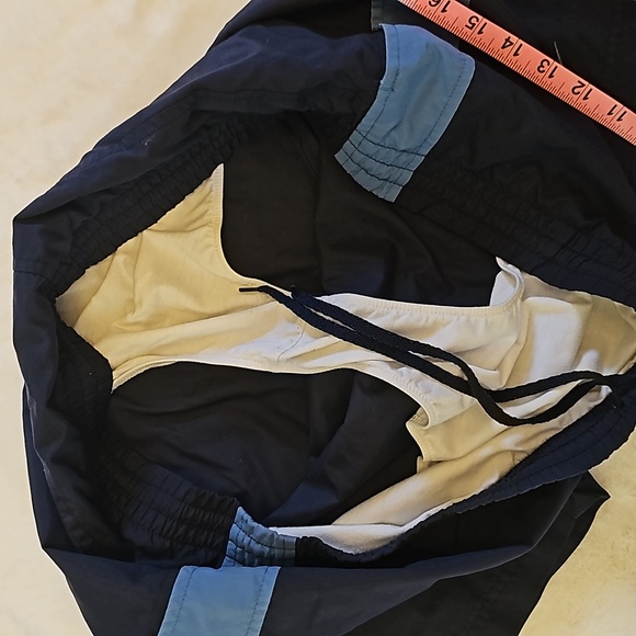 97-99 Nike Shorts - Picture 4 of 6